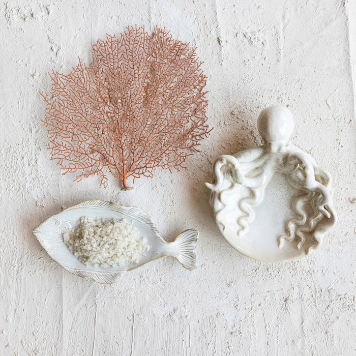 stoneware fish dish