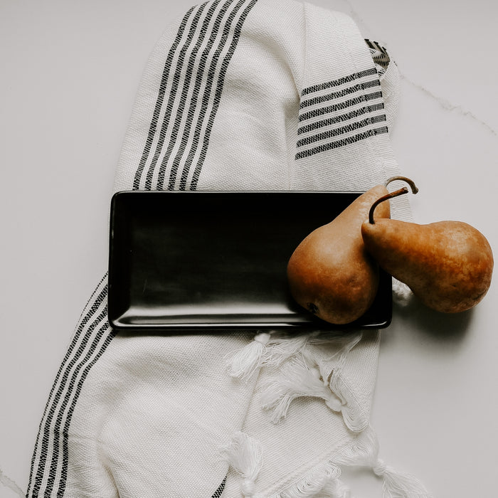 stoneware tray- matte black