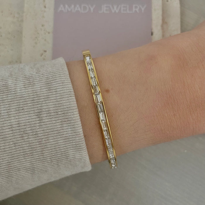 clear glass bangle