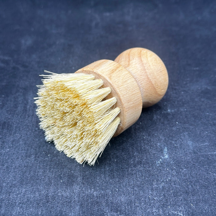 dish soap scrub brush