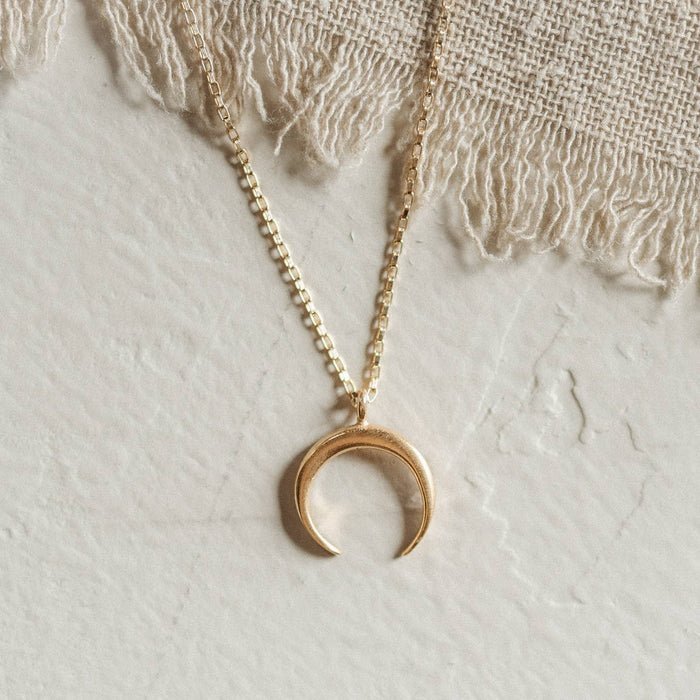 naja mini necklace