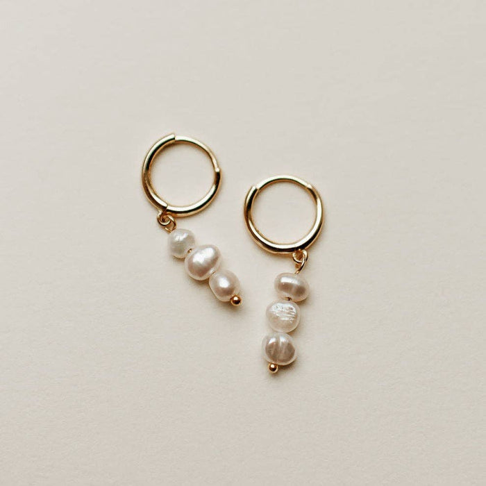 catalina pearl earring