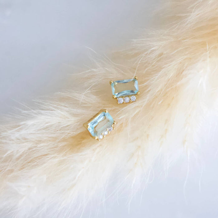 aquamarine quartz stud