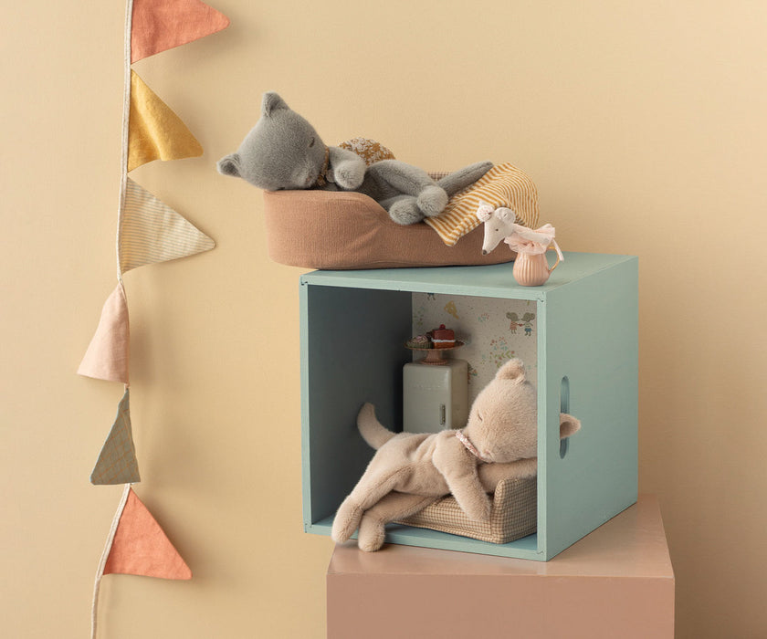 maileg sleeping kitten - cream peach