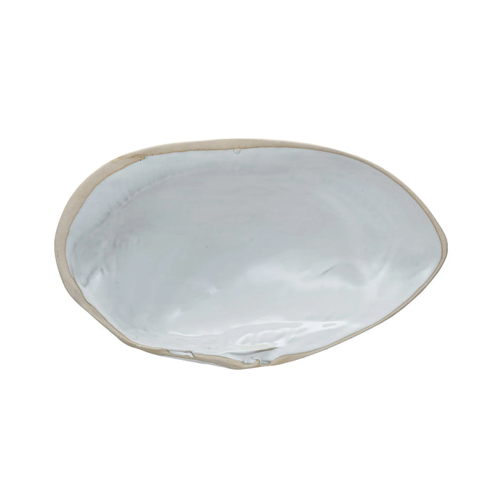 stoneware shell shaped dish
