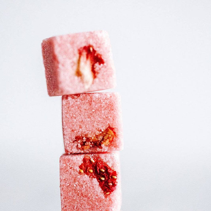 strawberry | mixology cube mini