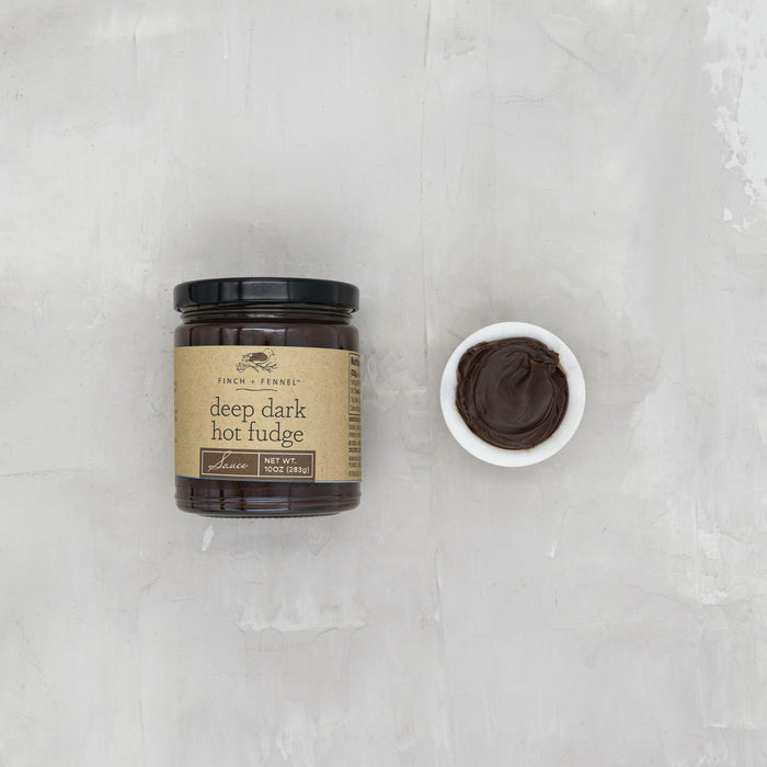 dark hot chocolate fudge sauce